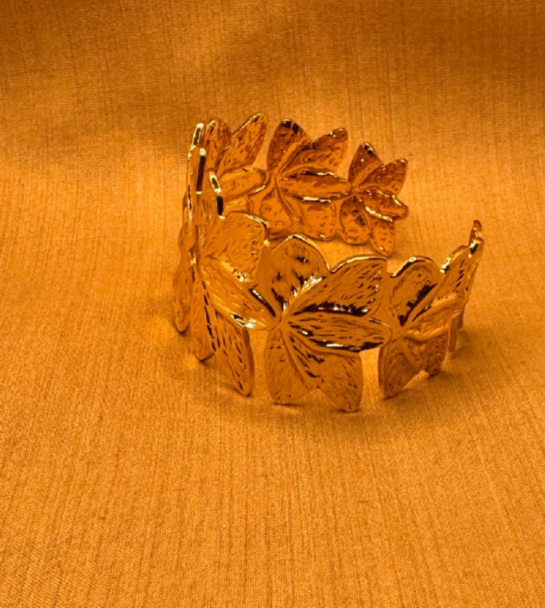 Chunky Floral Bracelet