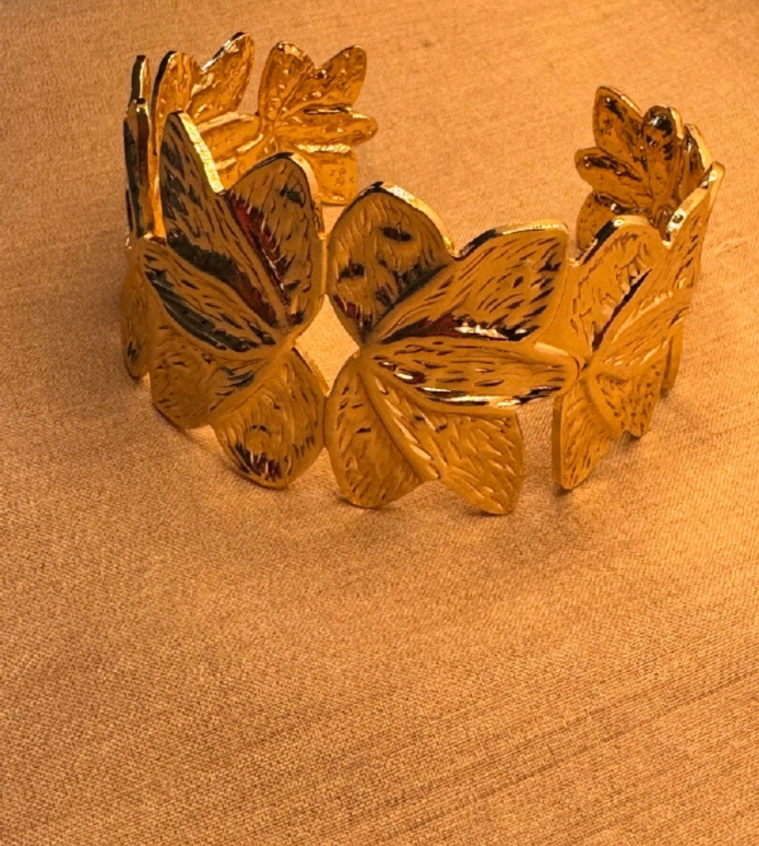 Chunky Floral Bracelet