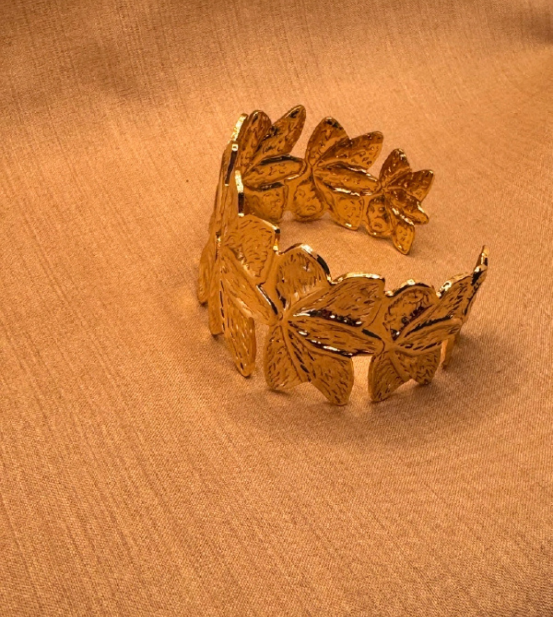 Chunky Floral Bracelet