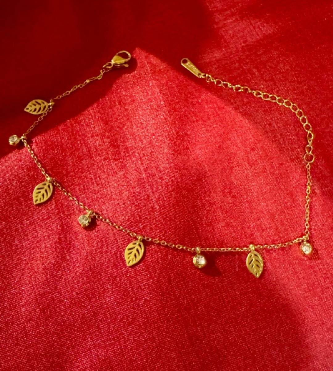 Clove Flower Bracelet