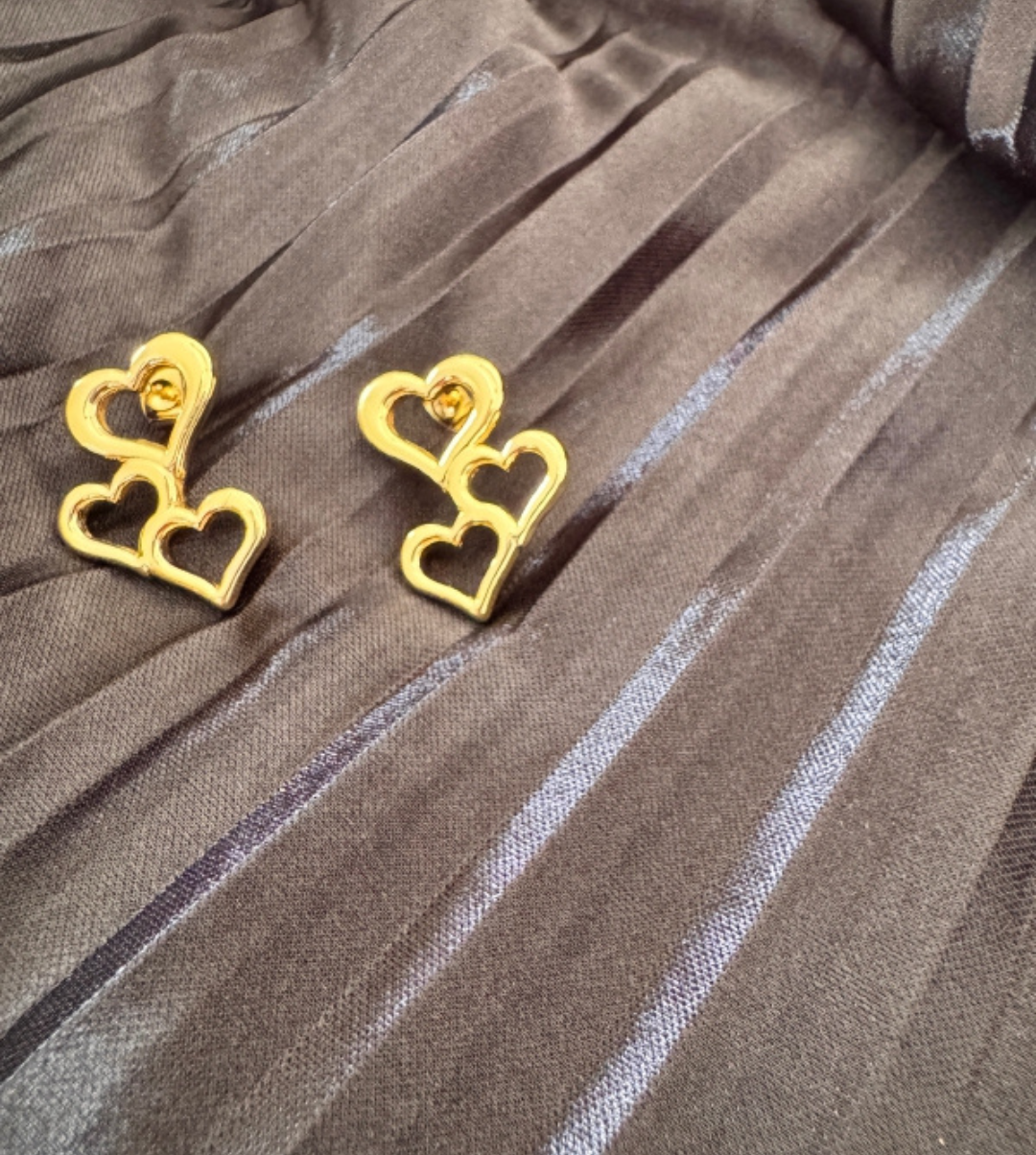 Cluster Heart Earrings