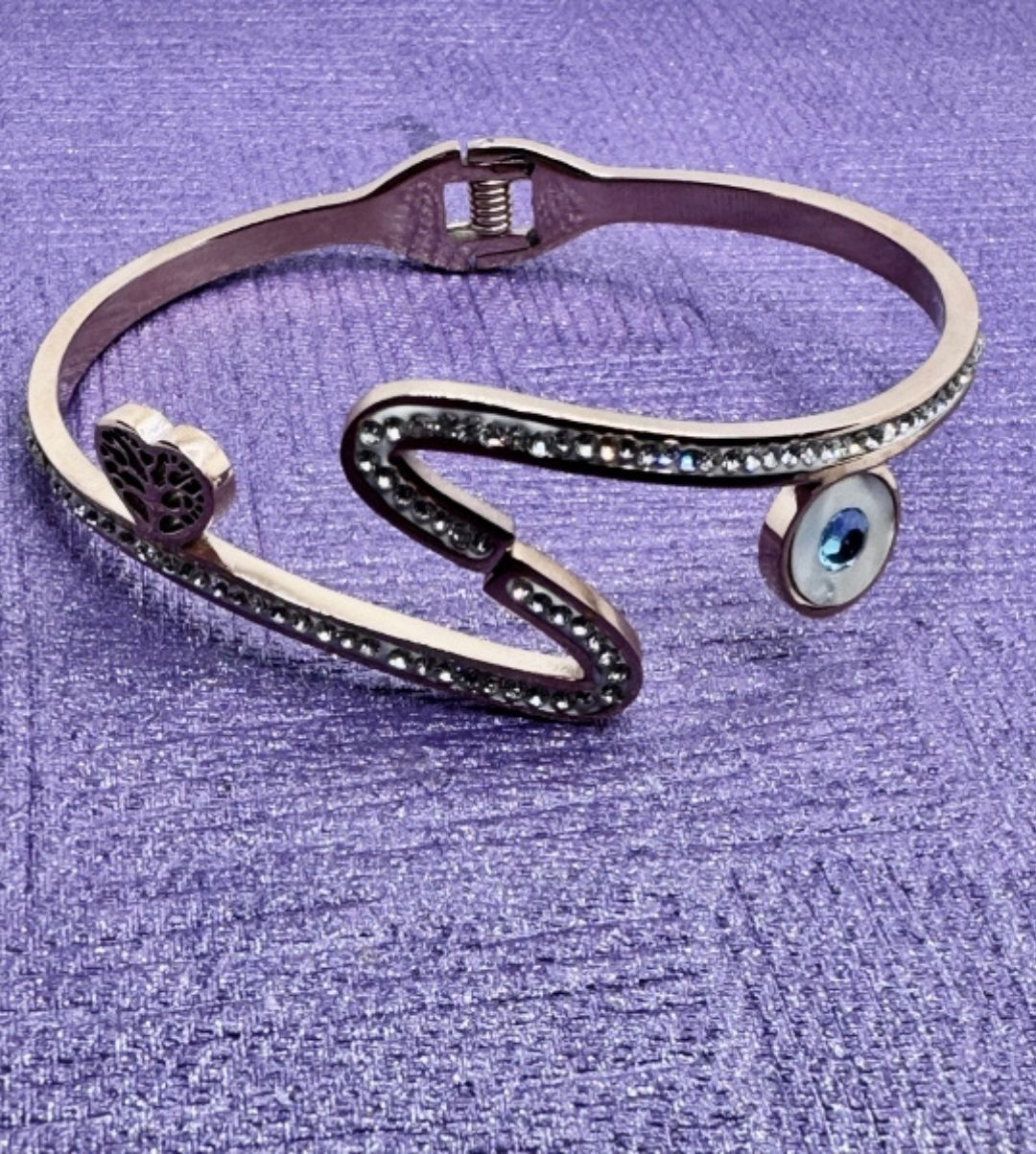 Evil eye bracelet