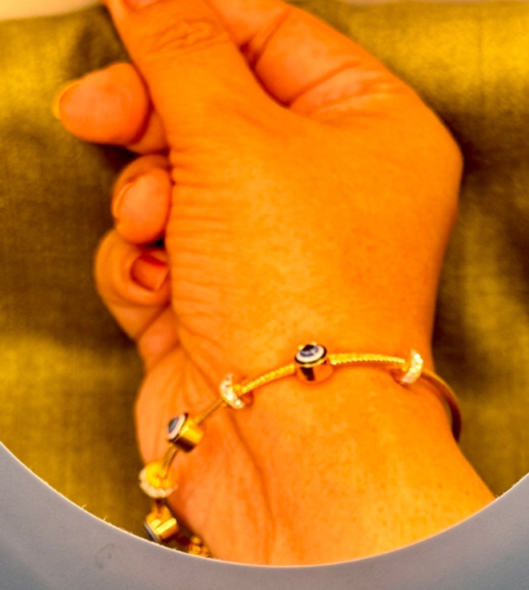 Evil Eye Magnetic Closure Bracelet