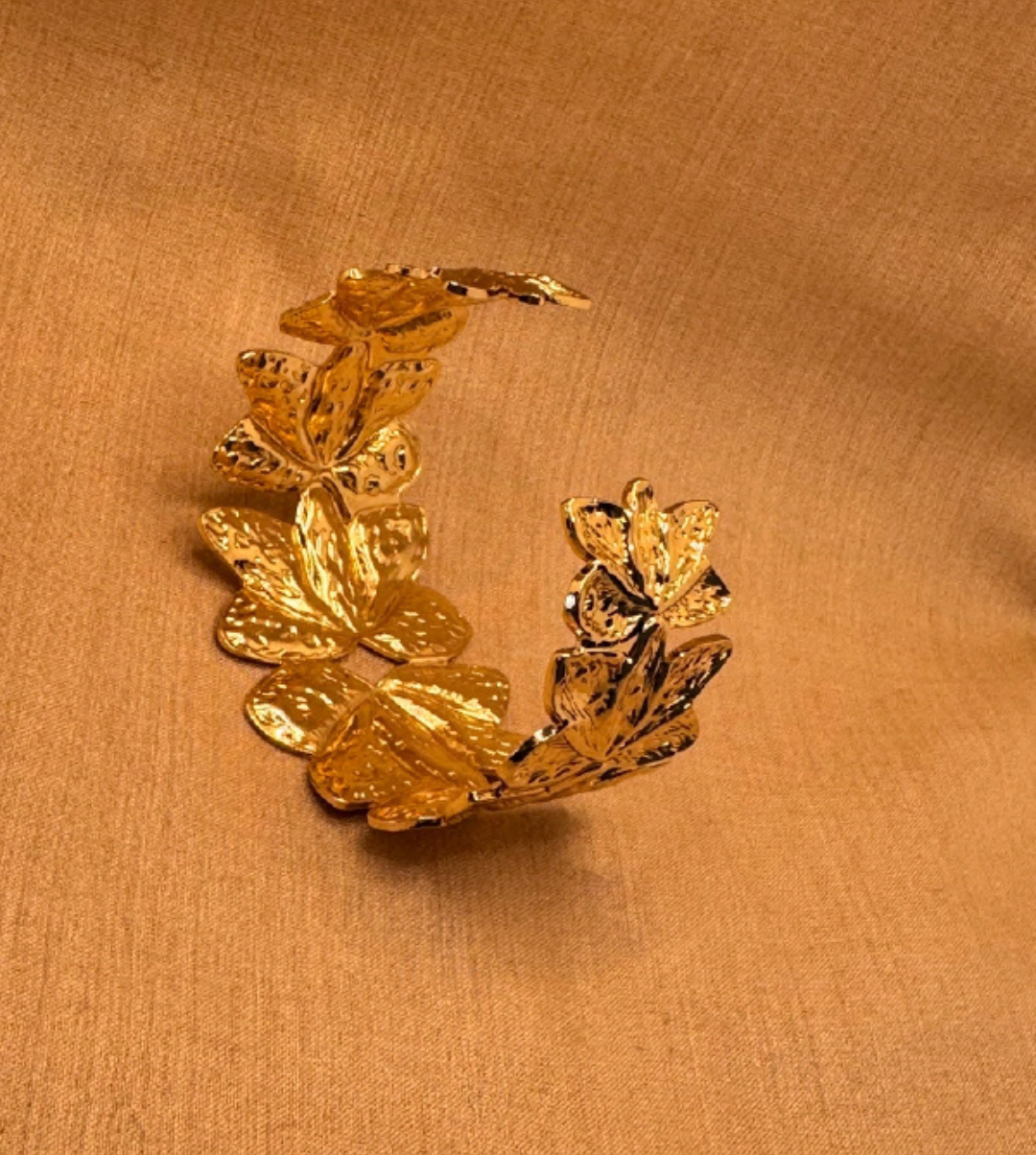 Chunky Floral Bracelet