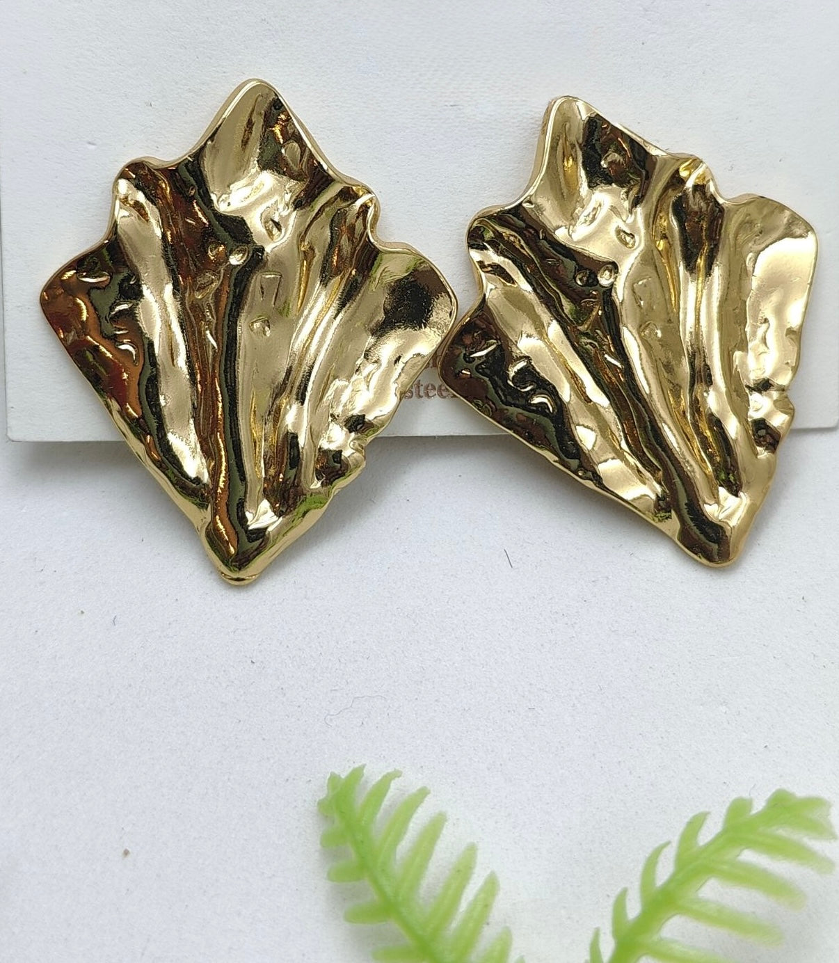 Crease Pattern Hoop Earrings