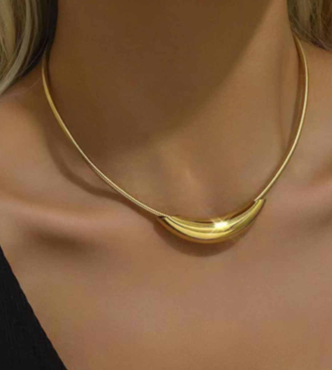 Timeless Golden Chokar